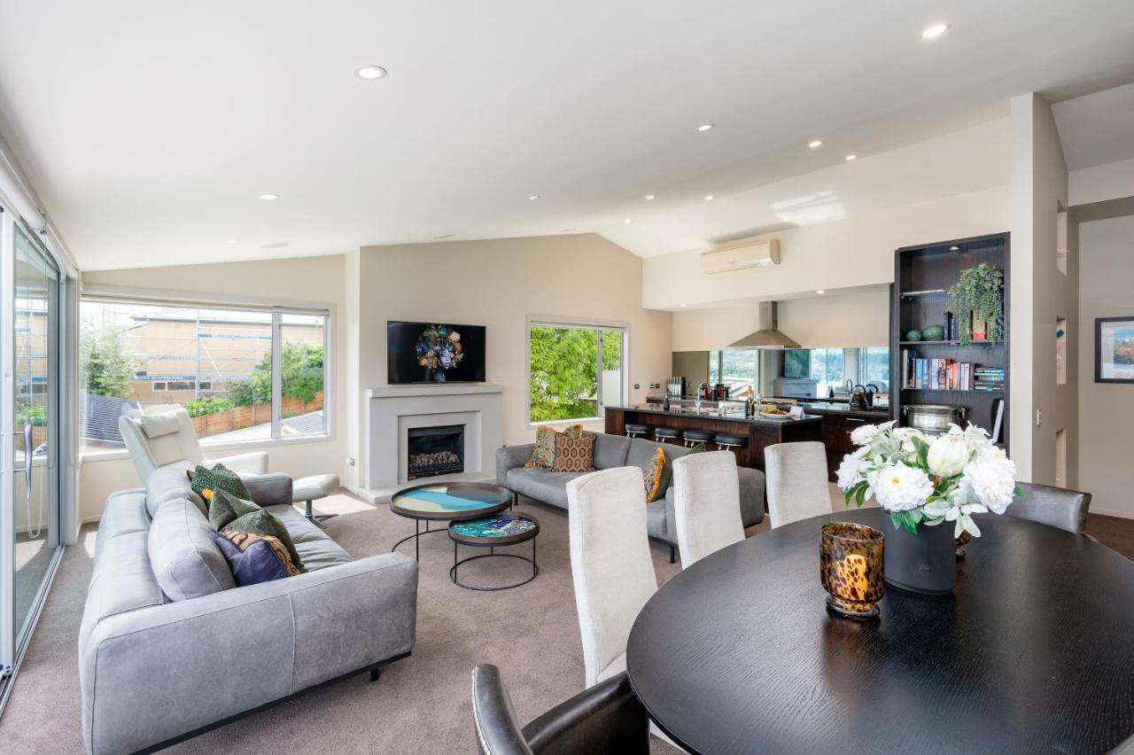 Luxury Lakeview Vista Apartment Wanaka Eksteriør billede